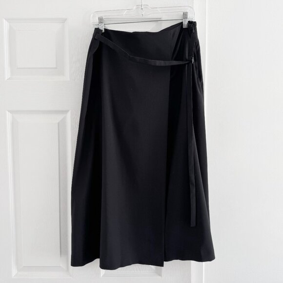 Joseph "Safra" Black A-Line Skirt, size 44 (fits 10/12) - Picture 3 of 10